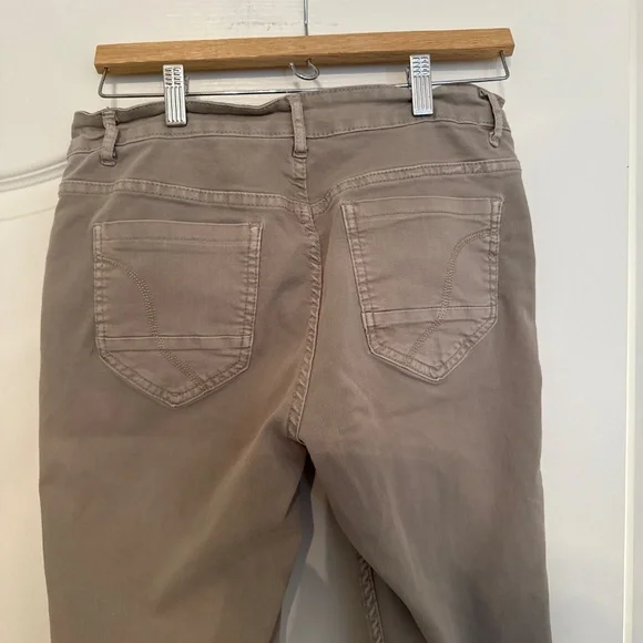 Women’s Jeans REVERSIBLE, Tan & Multi Color - Picture 5 of 6